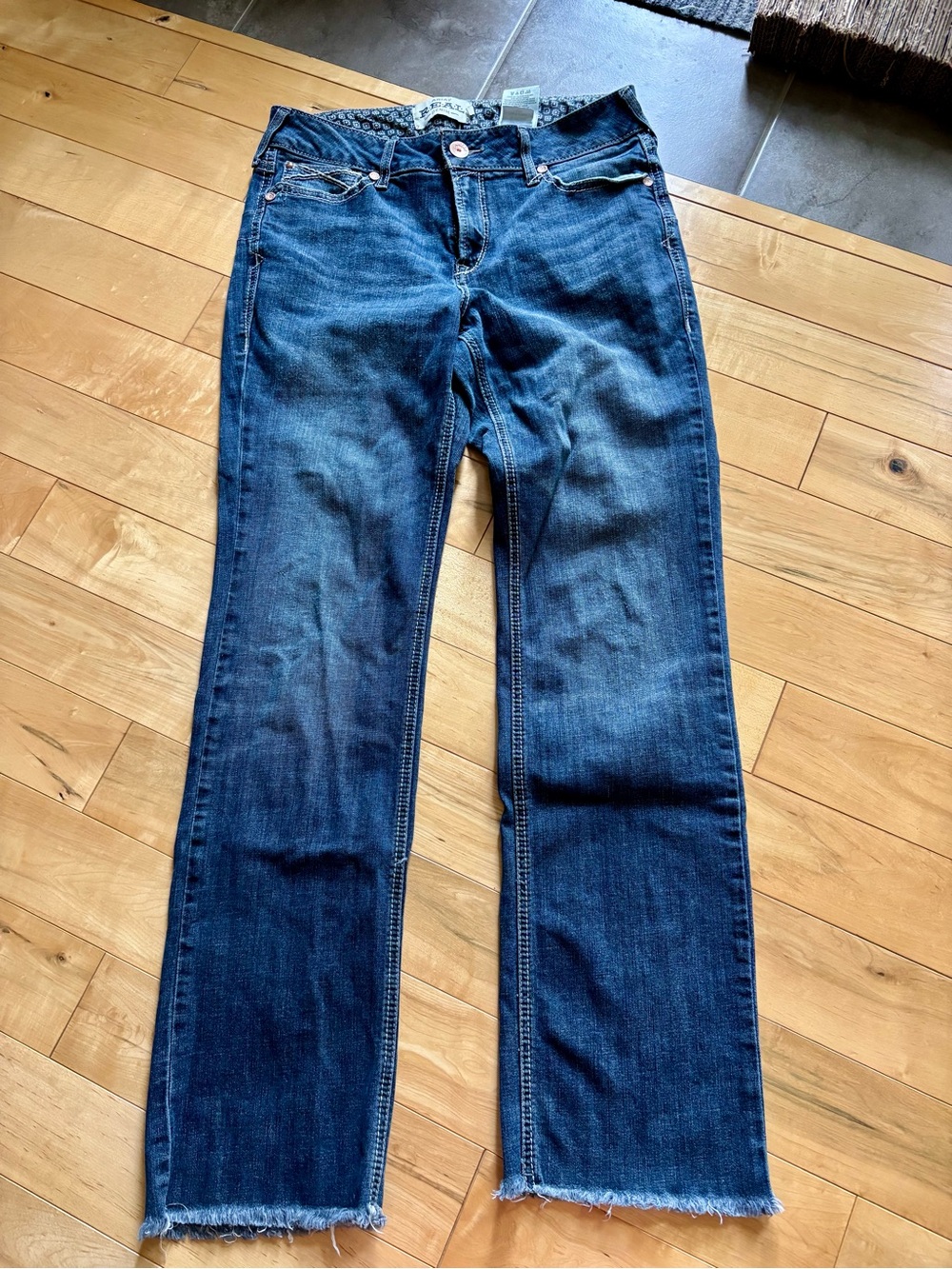 Women's ariat jeans